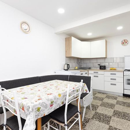Apartments Ivna ヴェリ・ロシニュ エクステリア 写真