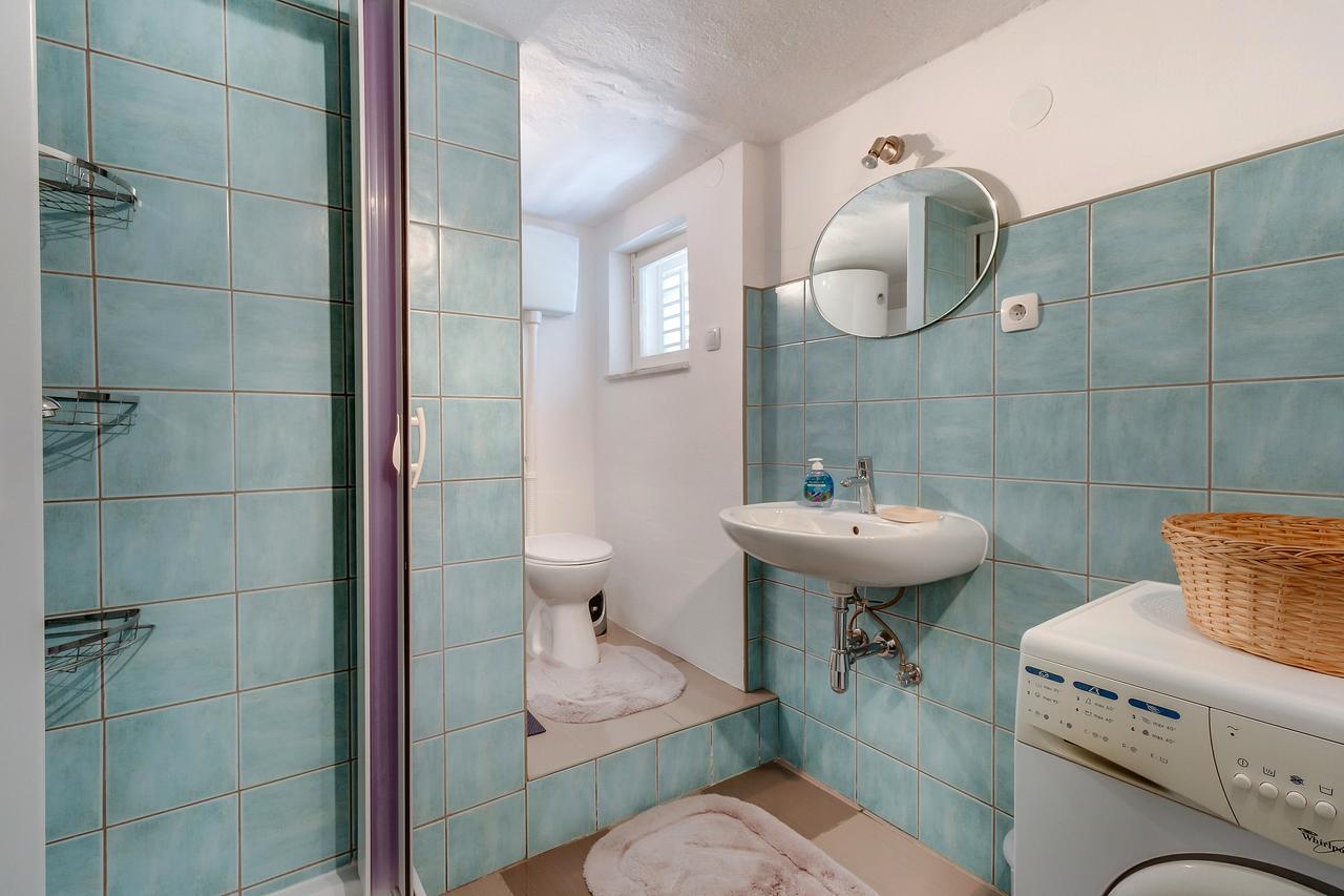 Apartments Ivna ヴェリ・ロシニュ エクステリア 写真