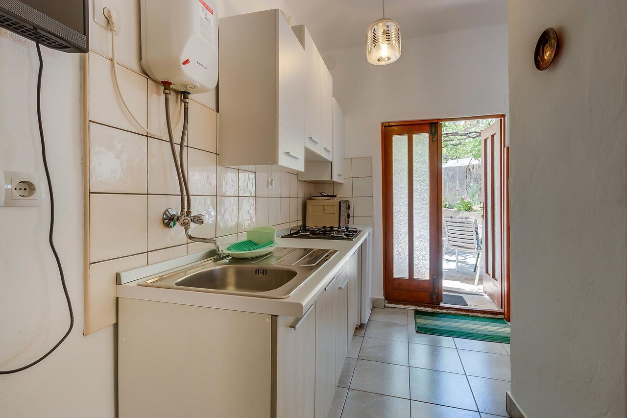 Apartments Ivna ヴェリ・ロシニュ エクステリア 写真