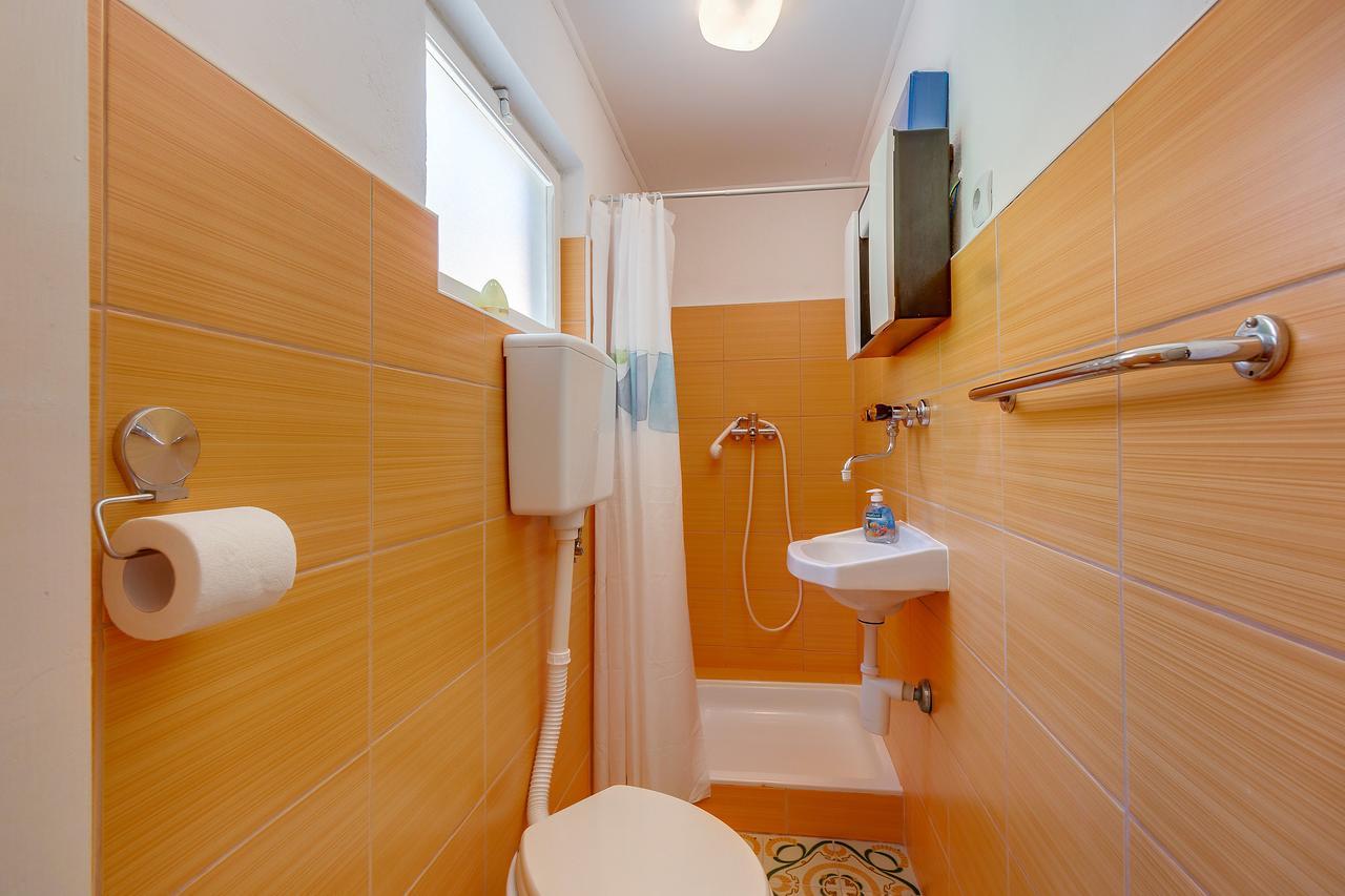 Apartments Ivna ヴェリ・ロシニュ エクステリア 写真