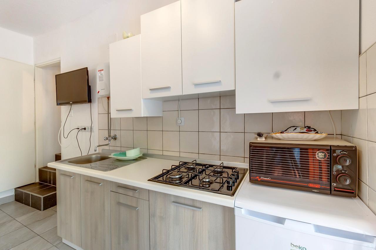 Apartments Ivna ヴェリ・ロシニュ エクステリア 写真
