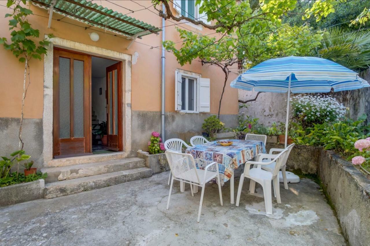 Apartments Ivna ヴェリ・ロシニュ エクステリア 写真