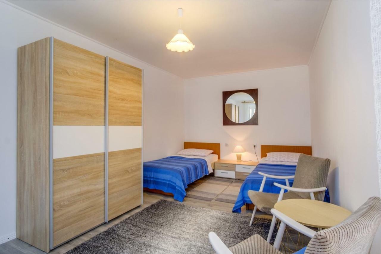 Apartments Ivna ヴェリ・ロシニュ エクステリア 写真