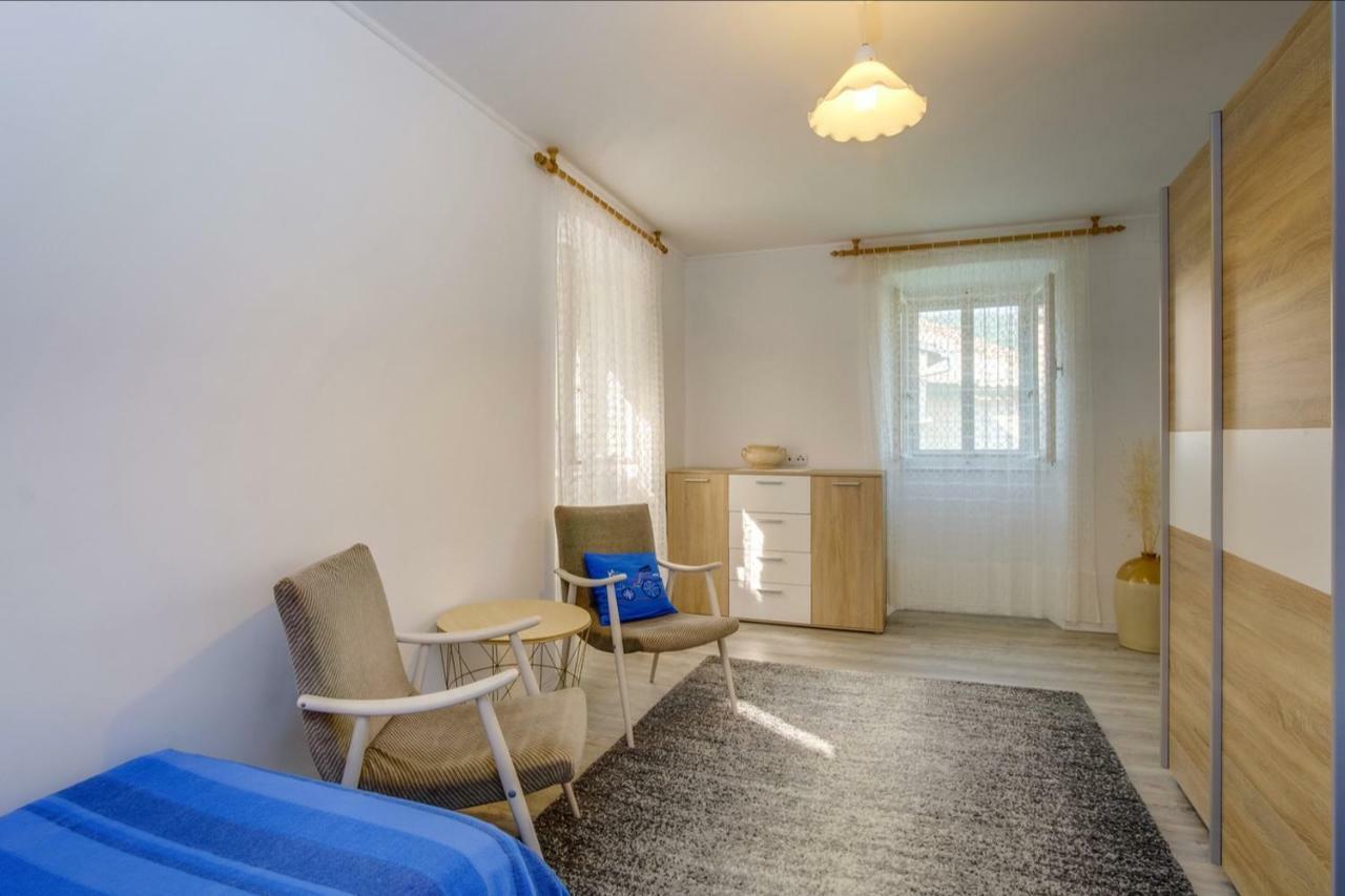 Apartments Ivna ヴェリ・ロシニュ エクステリア 写真